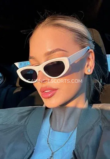 Cairns escorts Alice — 3