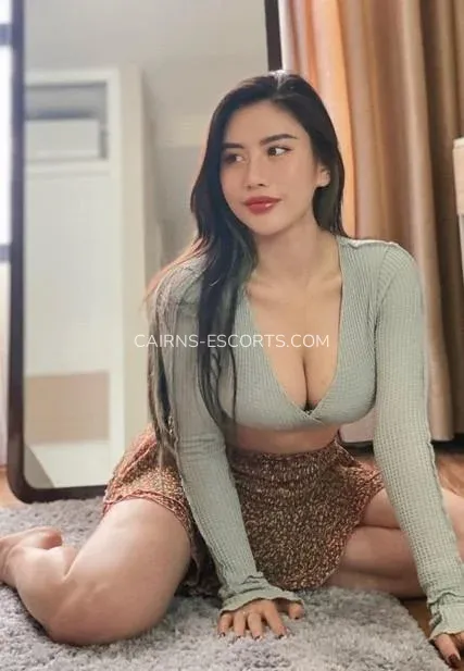 Cairns escorts Makenna — 5