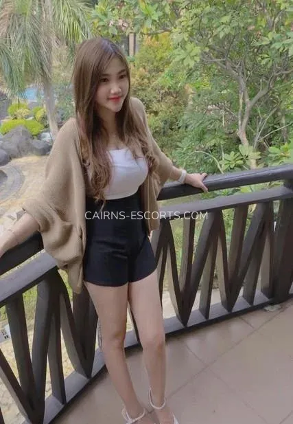 Cairns escorts Octavia — 7