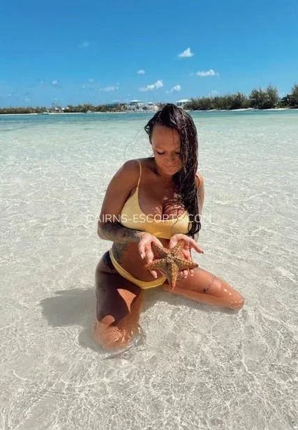 Cairns escorts Emelie — 1