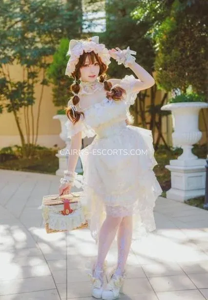 Cairns escorts Angelina — 3