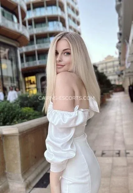 Cairns escorts Sophie — 6