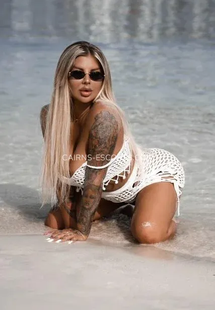 Cairns escorts Sofie — 4