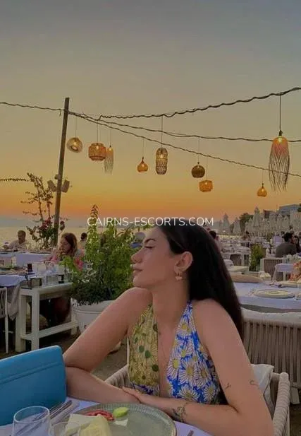 Cairns escorts Camilla — 4