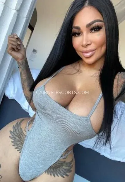 Cairns escorts Selena — 4