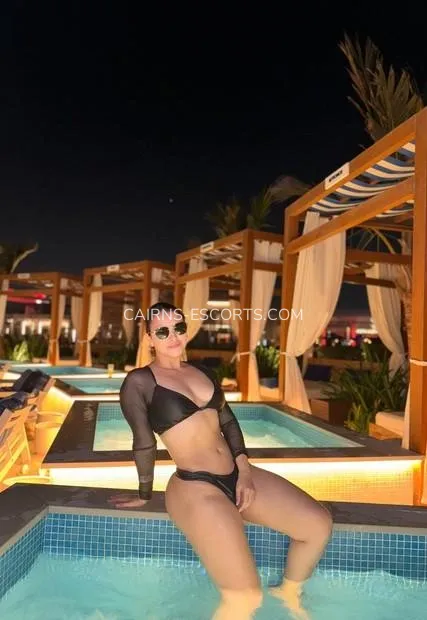 Cairns escorts chloe