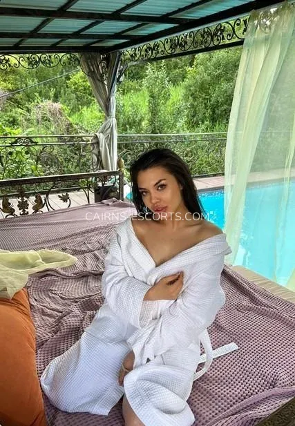 Cairns escorts Nadia — 6