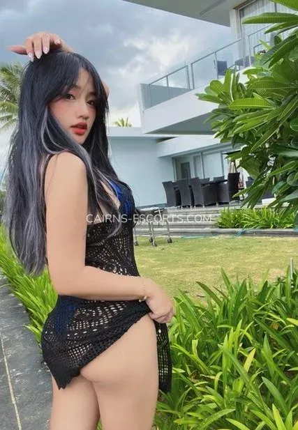 Cairns escorts Karen — 10