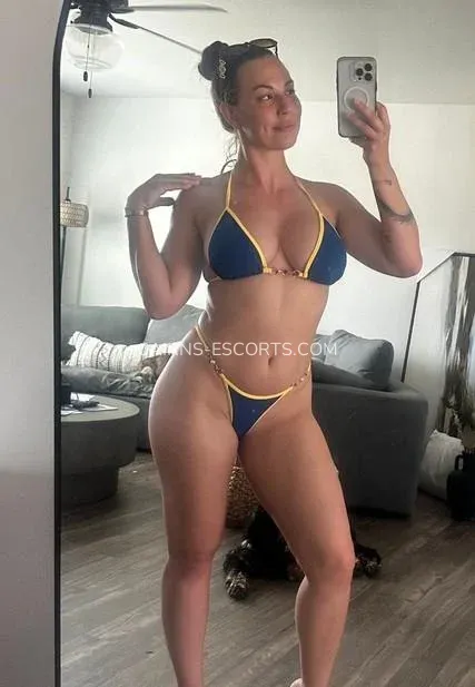 Cairns escorts Carly — 3