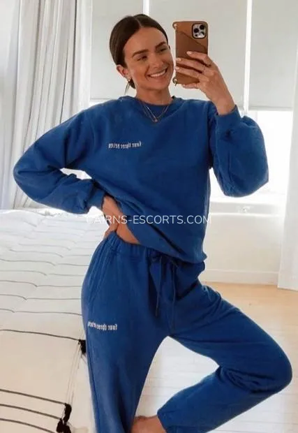 Cairns escorts Gun — 2