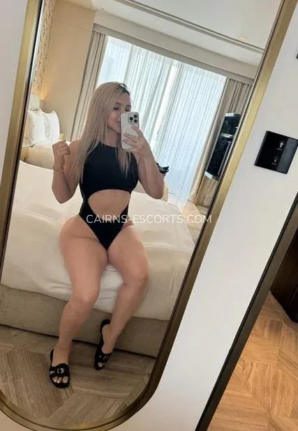 Cairns escorts Chloe — 7