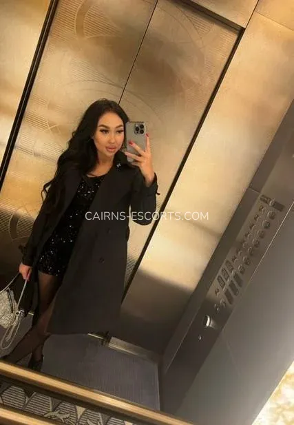 Cairns escorts Payton — 7