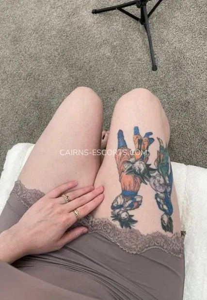 Cairns escorts Flora — 8
