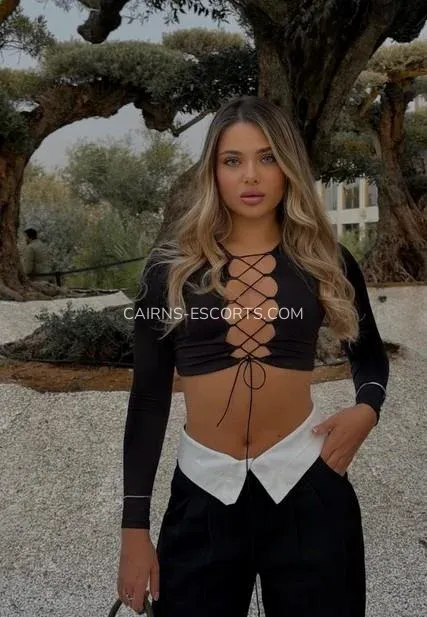Cairns escorts Emilia — 3