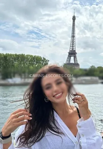 Cairns escorts Katarina — 5
