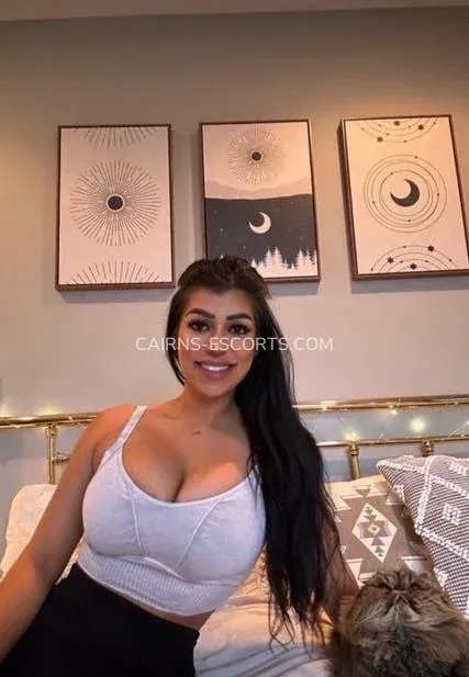 Cairns escorts Almudena — 5
